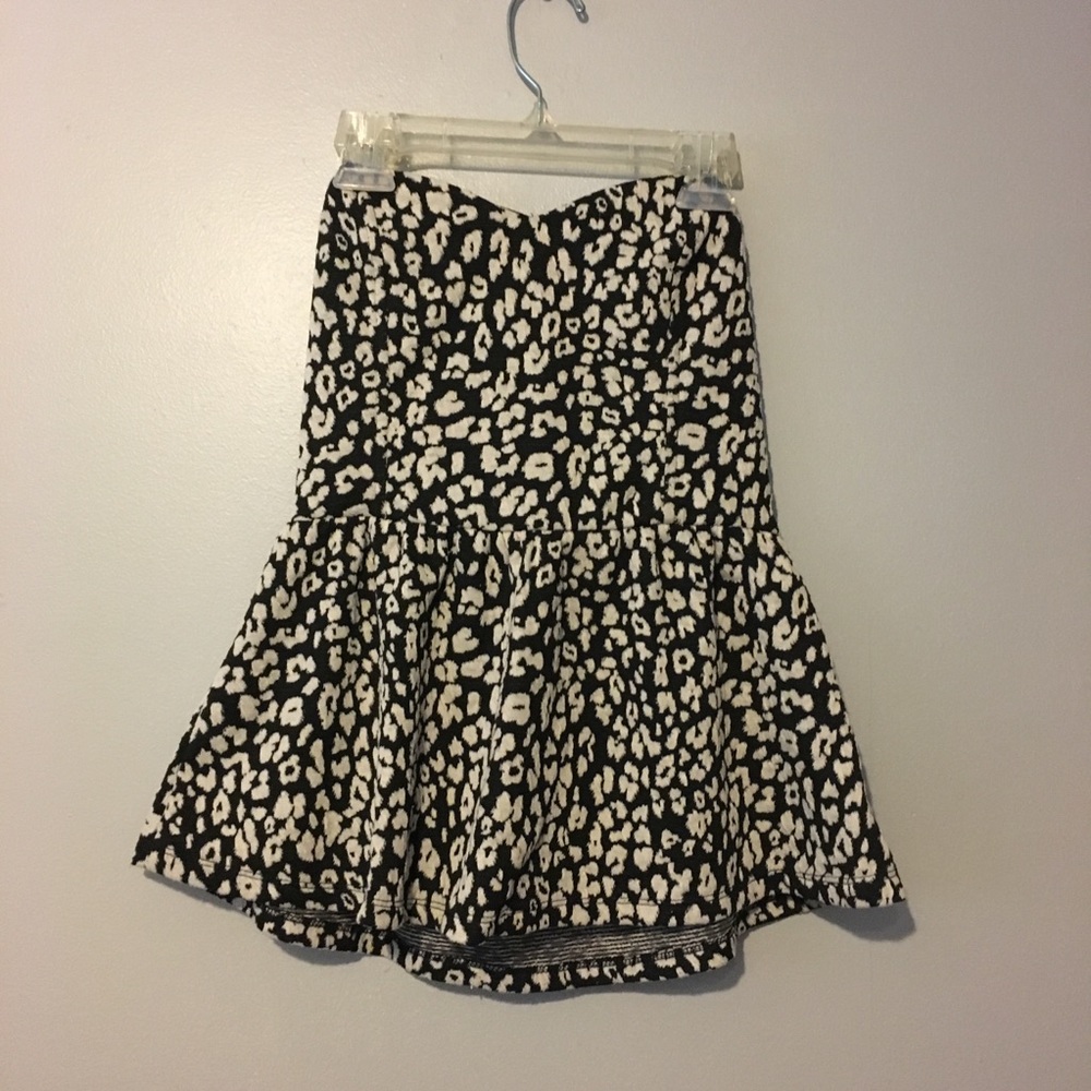 Material Girl Cheetah Strapless Tube Top